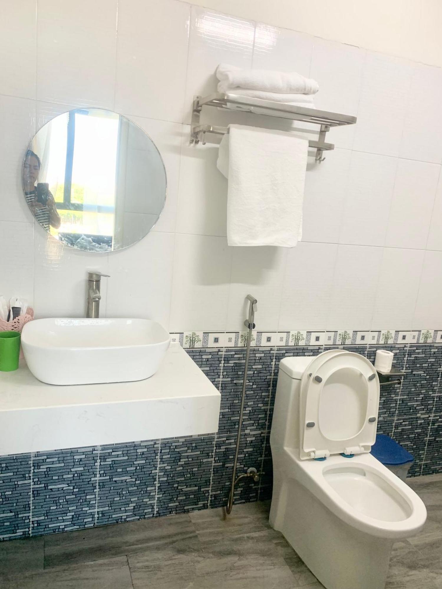 Khach San Sinh Hien Hotell Tuy Hoa Eksteriør bilde